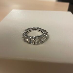 Costume diamond band